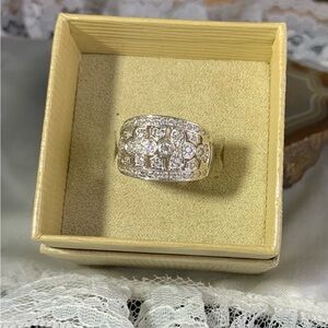 Ross-Simons Vintage Sterling Silver CZ Ring Size 11 Stunning